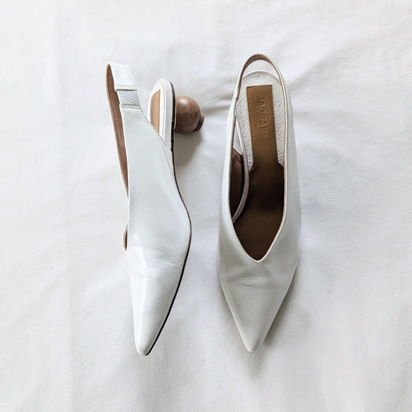 Jaggar Shoes - JAGGAR White Patent Leather Wood Ball Kitten Heel Sling Back Mules Sz 10 / 41